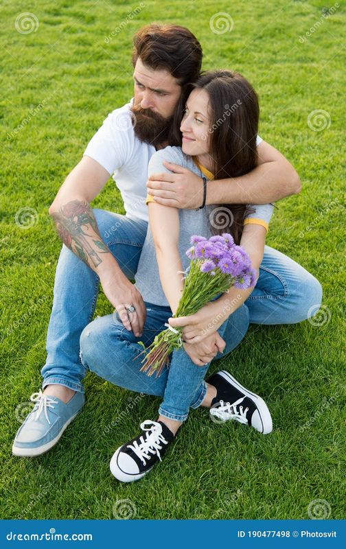 Sofia Date vs Sofia Dates: Which Platform is Better for Serious Links?